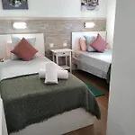 Tara I *
